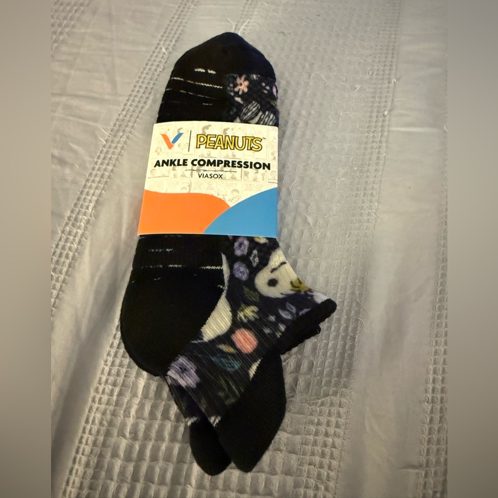 Viasox Peanuts Black and Multicolor Ankle Compression Socks size M/L